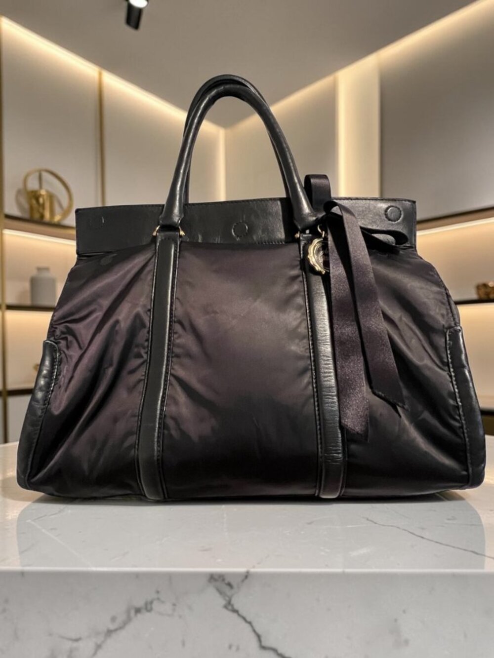 Henri Bendel Black Nylon & Leather Satchel – Good Pre‑Owned Condition - Picture 4 of 12